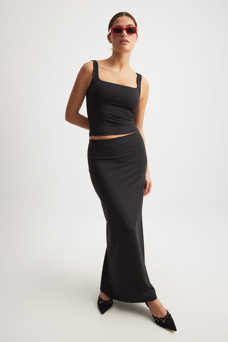 9762-body-hugging-low-waist-skirt-1.jpg