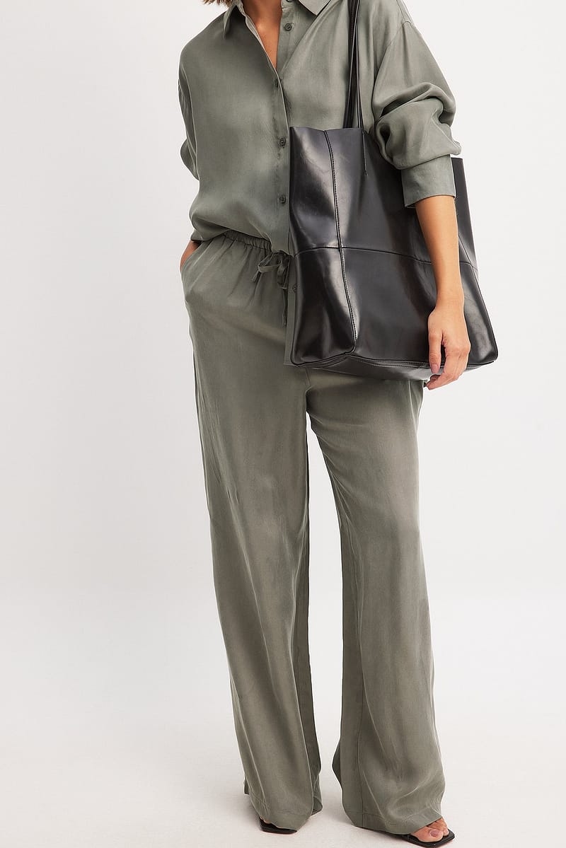 Cupro Blend Elastic Waist Pants - Green